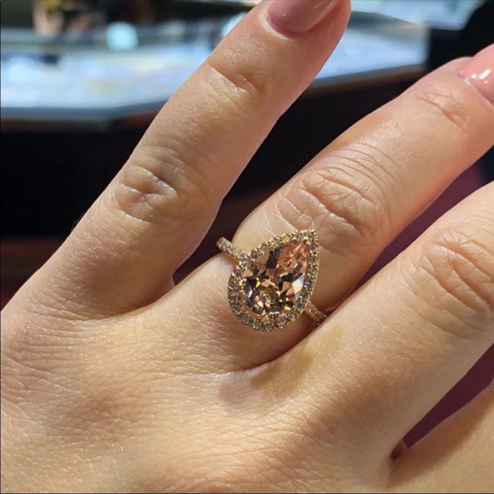 Beautiful Tear Drop Rose Gold Ring - Picture 3 of 8